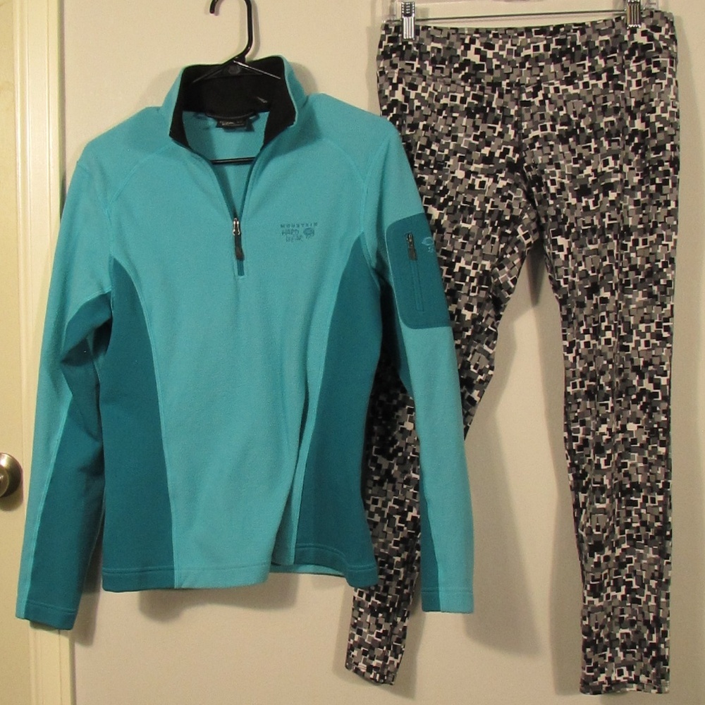Mountain Hardwear Teal Fleece Jacket & Patterned Leggings Set